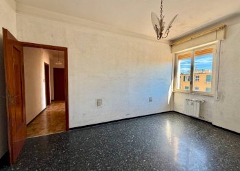 Camera da letto - Trilocale via Piandilucco, Genova (zona Pegli) - foto 19