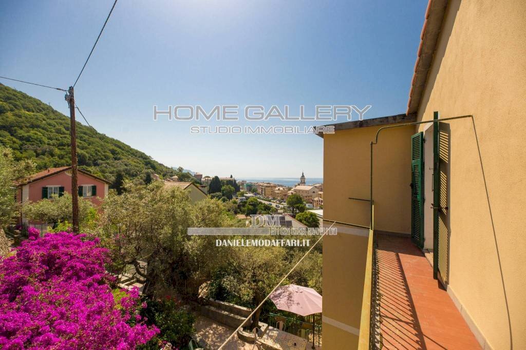 Vista - Trilocale via Caiero, 9, frazione Quinto Al Mare, Genova - foto 1