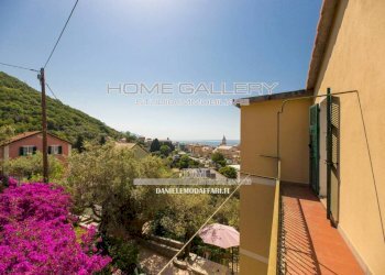 Vista - Trilocale via Caiero, 9, frazione Quinto Al Mare, Genova - foto 1