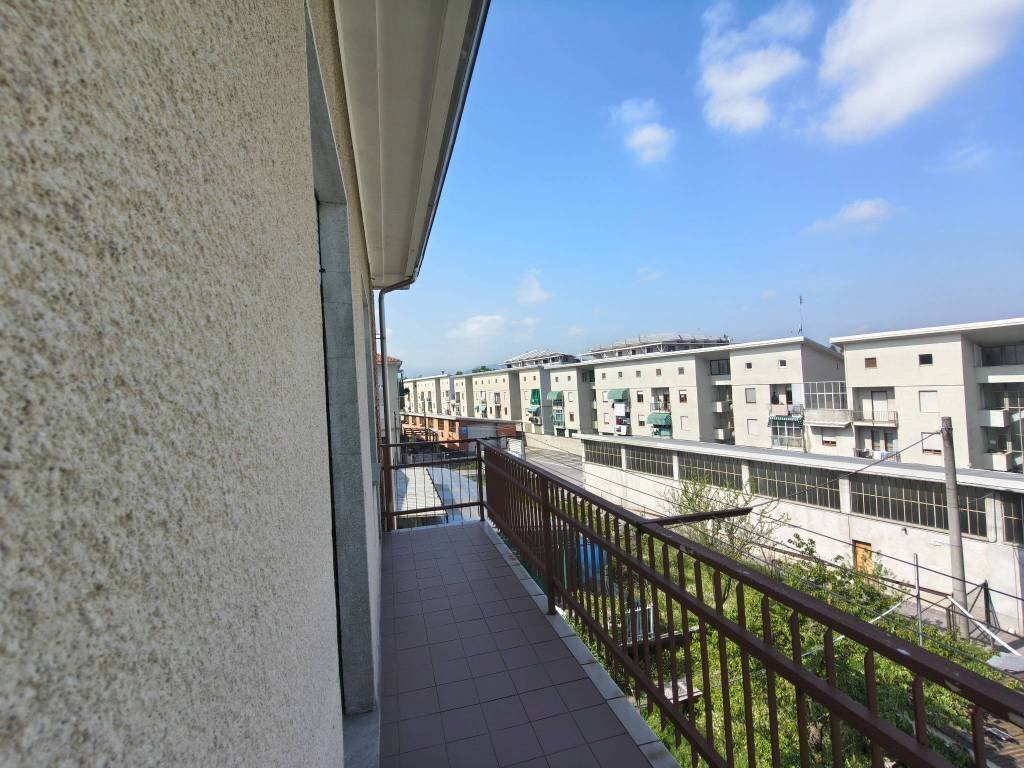 Balcone - Bilocale via Cuneo, 42, Mondovì - foto 1