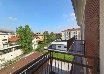 Balcone - Bilocale via Cuneo, 42, Mondovì - foto 2