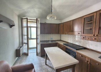 Cucina - Two-room apartment via Cuneo, 42, Mondovì - photo 7