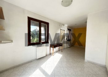 Stanza vuota - Bilocale VIA UMBRIA
 
14, San Giovanni Teatino - foto 18