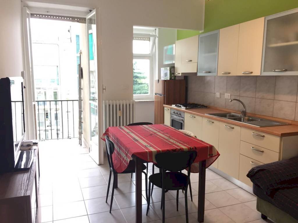 Cucina - Three-room apartment via Asuncion, 40, Torino (neighborhood Lingotto) - photo 2