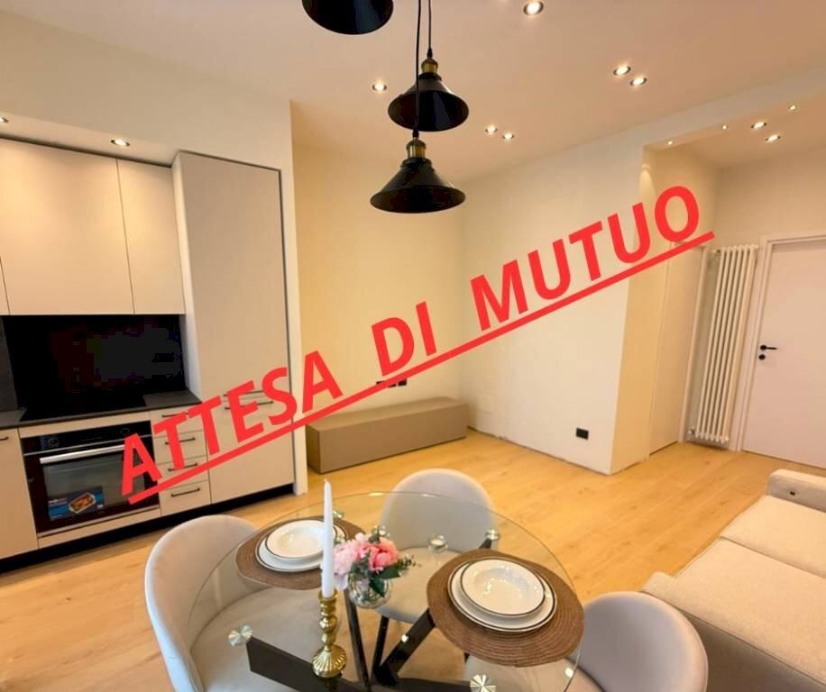 Salone - Two-room apartment via Asiago, 46, Torino (neighborhood Pozzo Strada) - photo 1