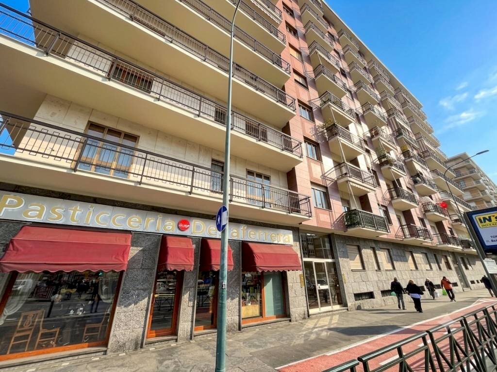 Facciata - Four-room apartment via Filadelfia, 132, Torino (neighborhood Santa Rita) - photo 2