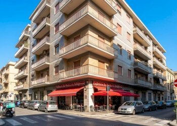 Facciata - Four-room apartment via Filadelfia, 132, Torino (neighborhood Santa Rita) - photo 1