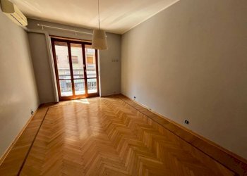 Camera da letto - Four-room apartment via Filadelfia, 132, Torino (neighborhood Santa Rita) - photo 28