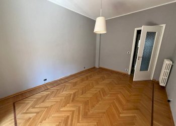 Camera da letto - Quadrilocale via Filadelfia, 132, Torino (zona Santa Rita) - foto 29