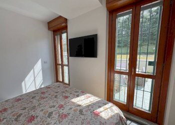 Camera da letto - Bilocale via Fratelli Dandolo, 6, Seregno - foto 14