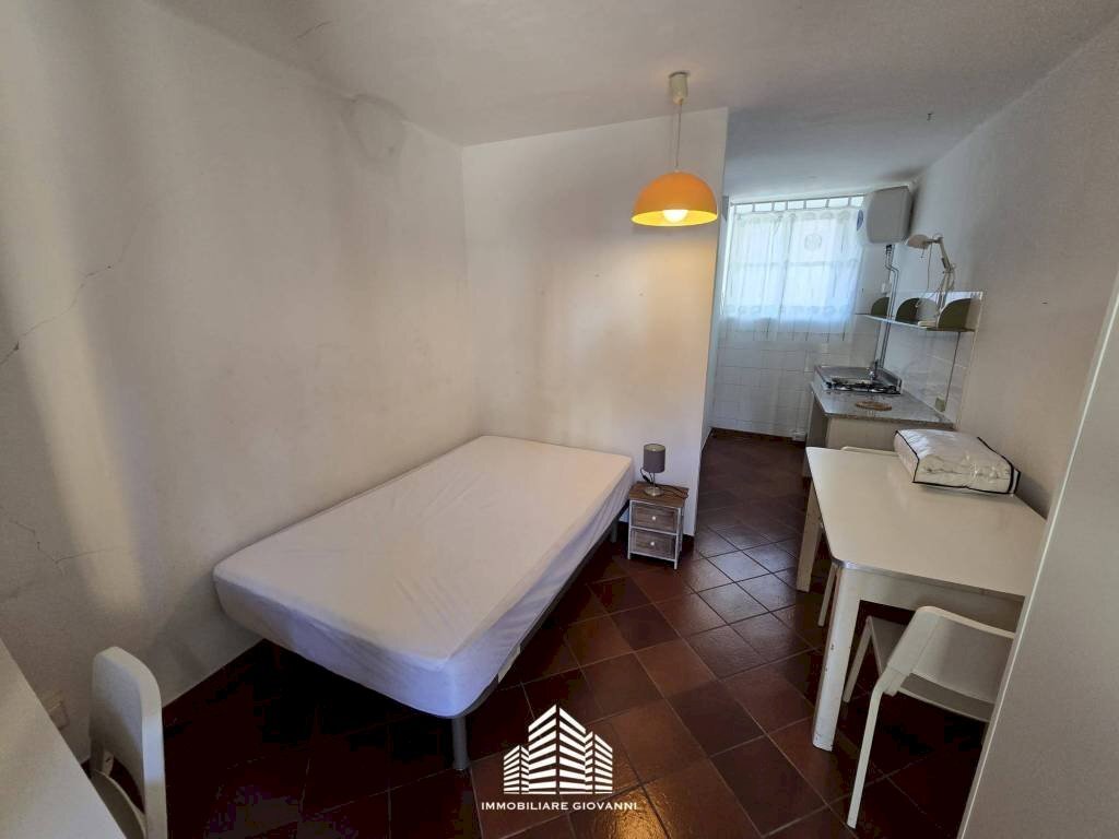 Camera da letto - One-room apartment via Vittorio Emanuele II, Bra - photo 1