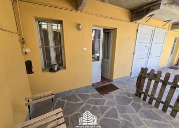 Cortile interno - One-room apartment via Vittorio Emanuele II, Bra - photo 9
