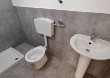 Bagno - Shop via Dalmazia, Catania - photo 20