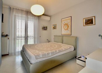 Camera da letto - Three-room apartment via San Martino Vecchio, Torre Boldone - photo 11