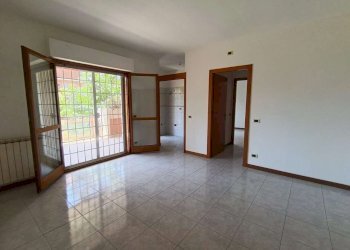 Soggiorno 1. - Two-room apartment via Dell'Albareto, Roma (neighborhood Acilia) - photo 1