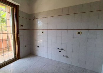 Cucina 1. - Two-room apartment via Dell'Albareto, Roma (neighborhood Acilia) - photo 9