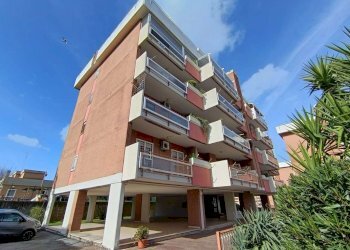 Facciata 4. - Two-room apartment via Dell'Albareto, Roma (neighborhood Acilia) - photo 27