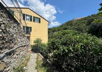 Giardino - Appartamento via Adolfo da Passano, Genova (zona Quarto) - foto 10