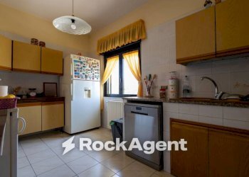 Cucina - Four-room apartment viale Barlaam da Seminara, 36, Catanzaro - photo 10