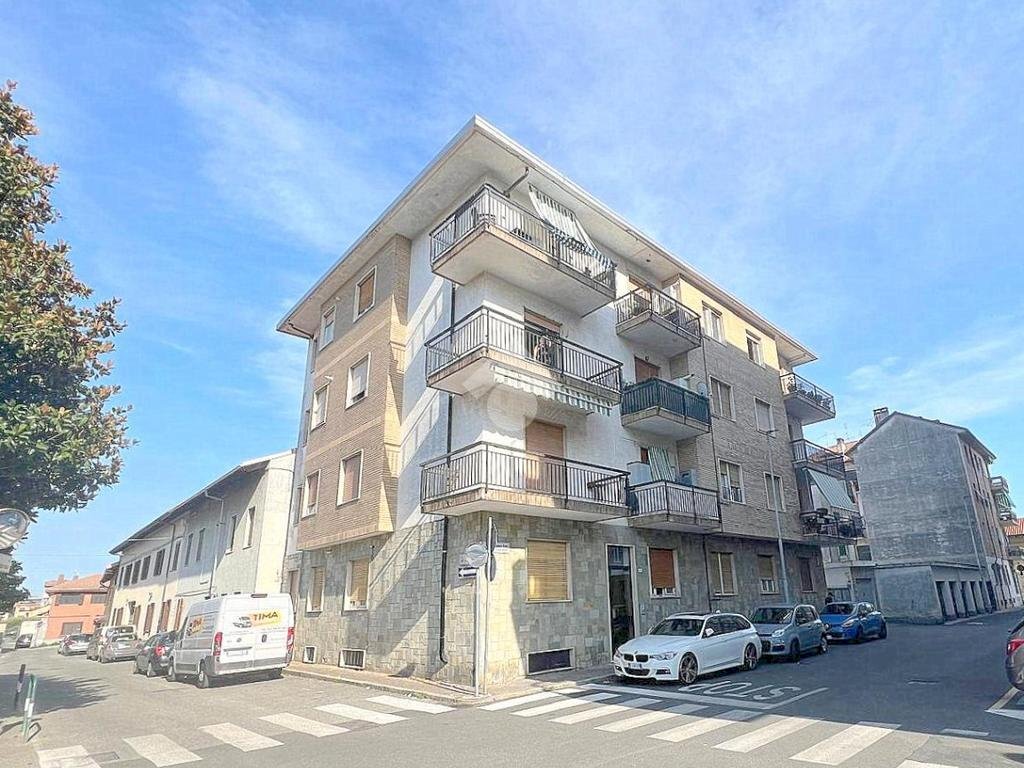 Three-room apartment Via Enrico Toti, Alpignano - photo 1