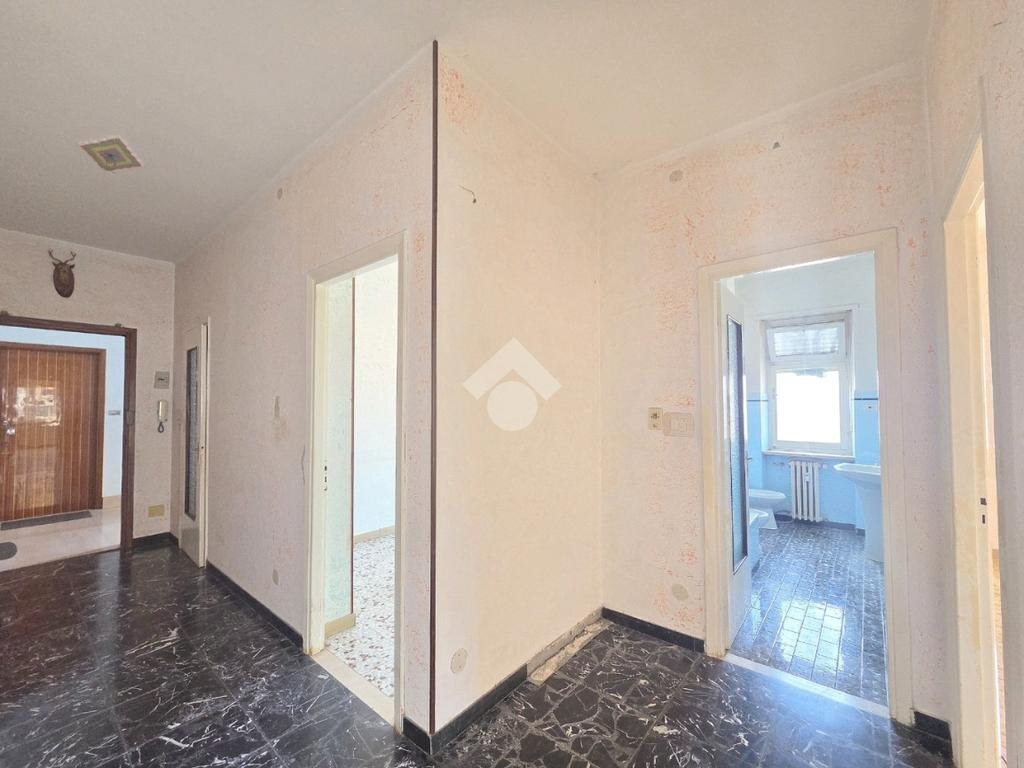 Three-room apartment Via Enrico Toti, Alpignano - photo 2