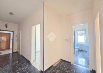 Three-room apartment Via Enrico Toti, Alpignano - photo 2