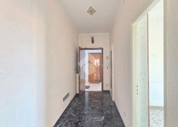 Three-room apartment Via Enrico Toti, Alpignano - photo 4