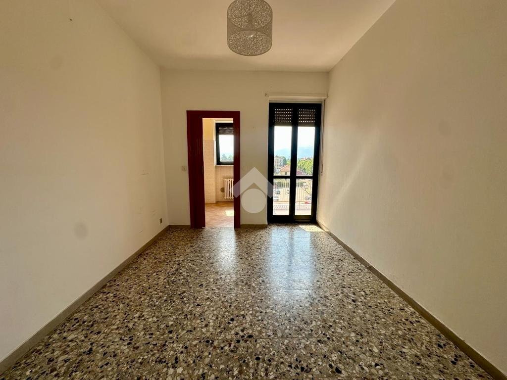 Three-room apartment Via Lanzo, Borgaro Torinese - photo 2