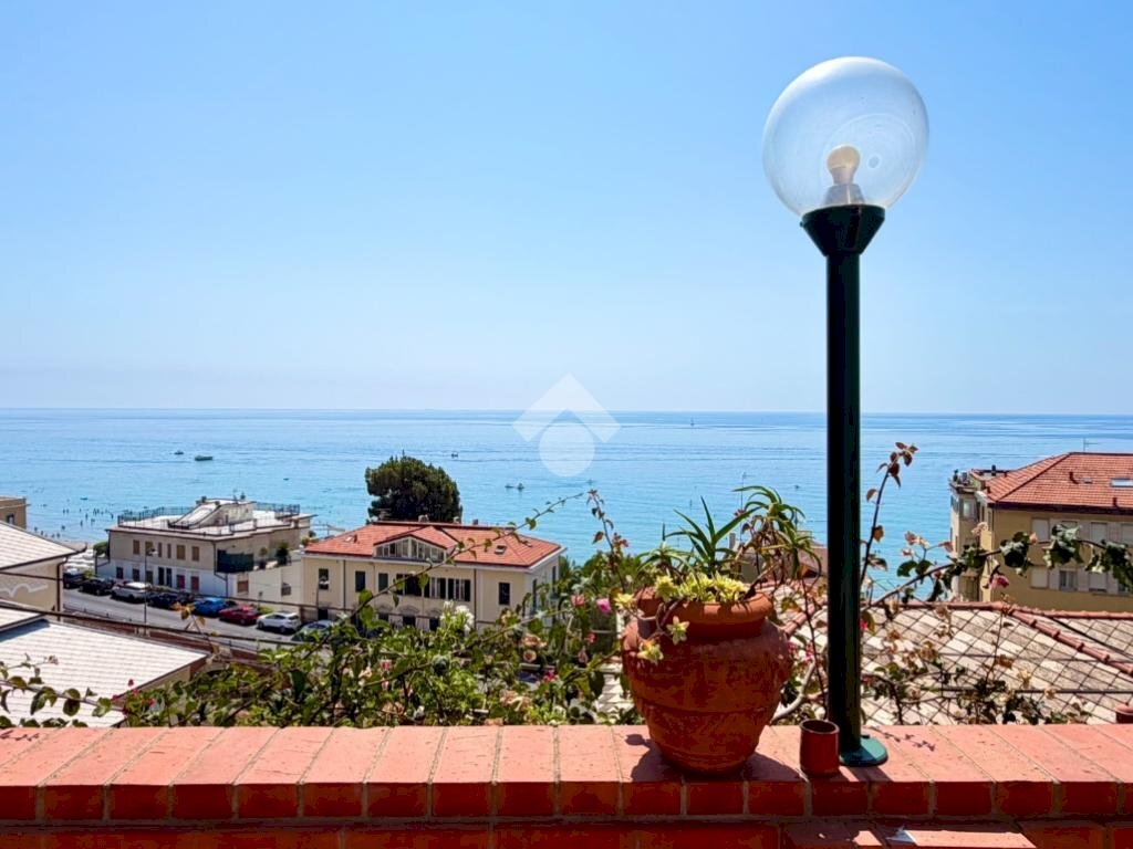 Two-room apartment Str. Romana Santa Croce, Alassio - photo 2