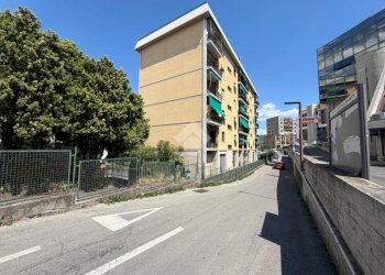 Quadrilocale Piazzale della Stazione, Sestri Levante - foto 1