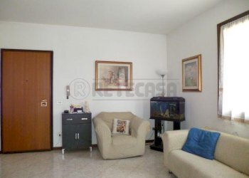 salotto - Four-room apartment Via Pesa 1, Montebello Vicentino - photo 3