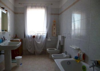 bagno - Four-room apartment Via Pesa 1, Montebello Vicentino - photo 5
