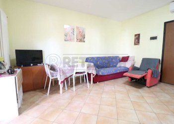 3_Soggiorno - Appartamento Via Francesco Cilea 70/1, Bondeno - foto 3