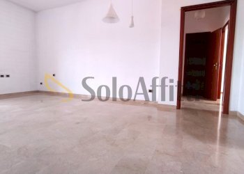 soggiorno - Three-room apartment Via Colli di Sant'Erasmo, Legnano - photo 14
