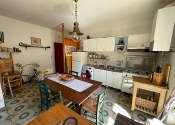 WhatsApp Image 2026-06-08 at 18.05.55 - Two-room apartment Ameglia - photo 4