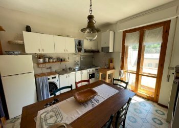 WhatsApp Image 2026-06-08 at 18.05.55 (1) - Two-room apartment Ameglia - photo 5