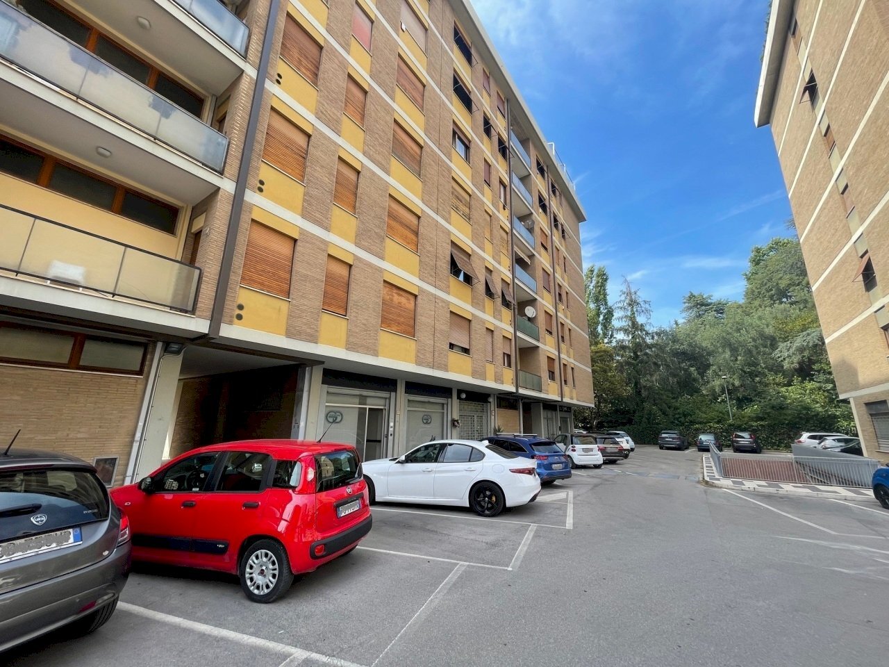 3 - Locale Commerciale Piazzale Giotto 46, Perugia - foto 3