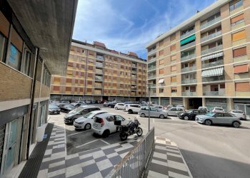 17 - Locale Commerciale Piazzale Giotto 46, Perugia - foto 17