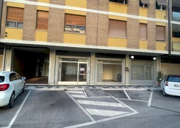 2 - Commercial Premises Piazzale Giotto 46, Perugia - photo 12