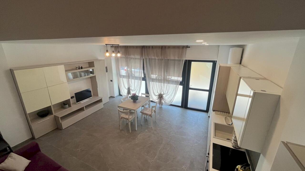 Zona Giorno con divano letto - Three-room apartment Via L. Tolstoi 13, Saronno - photo 2