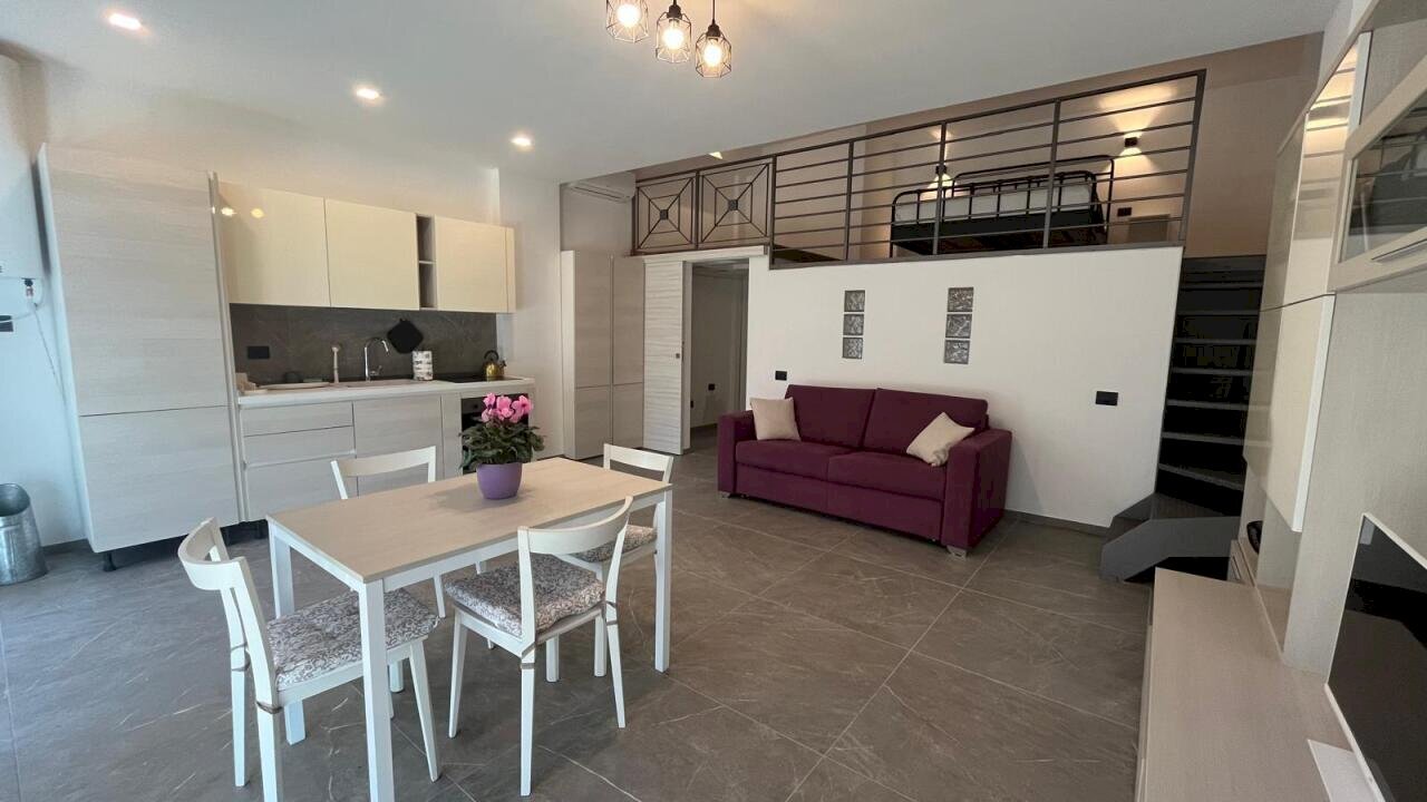 Zona Giorno con divano letto - Three-room apartment Via L. Tolstoi 13, Saronno - photo 3