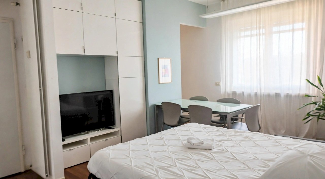 soggiorno - Three-room apartment Via Goito 14, Rho - photo 1