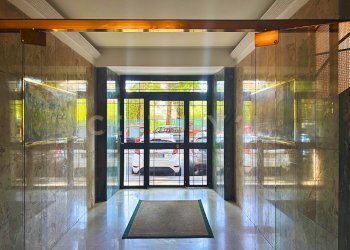Ingresso stabile - Four-room apartment Via Valsolda 129, Roma - photo 3