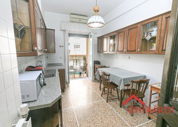 2.0 CUCINA.jpg - Appartamento Via Borzoli 15C, Genova (zona Sestri Ponente) - foto 5