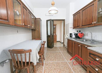 2.2 cucina.jpg - Appartamento Via Borzoli 15C, Genova (zona Sestri Ponente) - foto 7