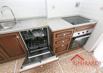 2.3 cucina.jpg - Appartamento Via Borzoli 15C, Genova (zona Sestri Ponente) - foto 8
