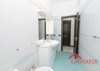 5.1 bagno.jpg - Appartamento Via Borzoli 15C, Genova (zona Sestri Ponente) - foto 20