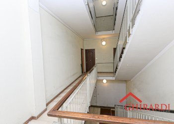 10.0 vano scala.jpg - Appartamento Via Borzoli 15C, Genova (zona Sestri Ponente) - foto 30