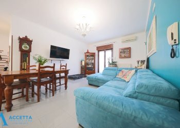 Living - Three-room apartment Via Roma 44, San Giorgio Ionico - photo 7