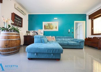 Living - Three-room apartment Via Roma 44, San Giorgio Ionico - photo 10